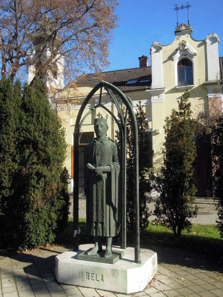 5-5-3-bela-01